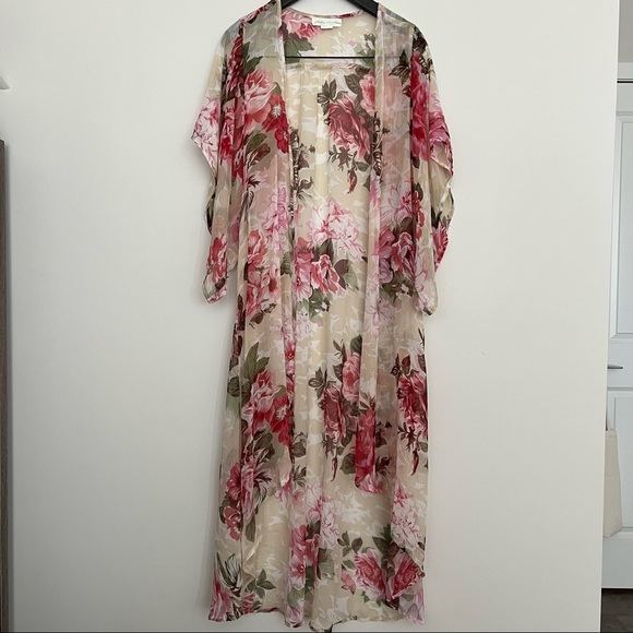 ANTHROPOLOGIE • Flowy Sheer Rose Long Kimono Robe - Picture 2 of 6